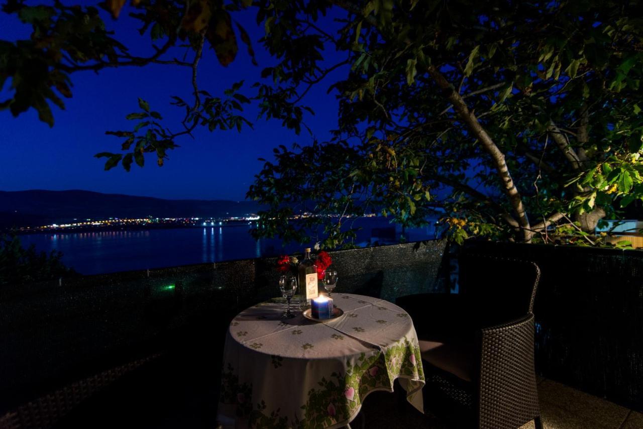 Holidays Apartments Slanada With Terrace And Sea View, Near The Beach & Town Trogir, Free Parking, Quiet Place On Peninsula Ciovo Exteriér fotografie